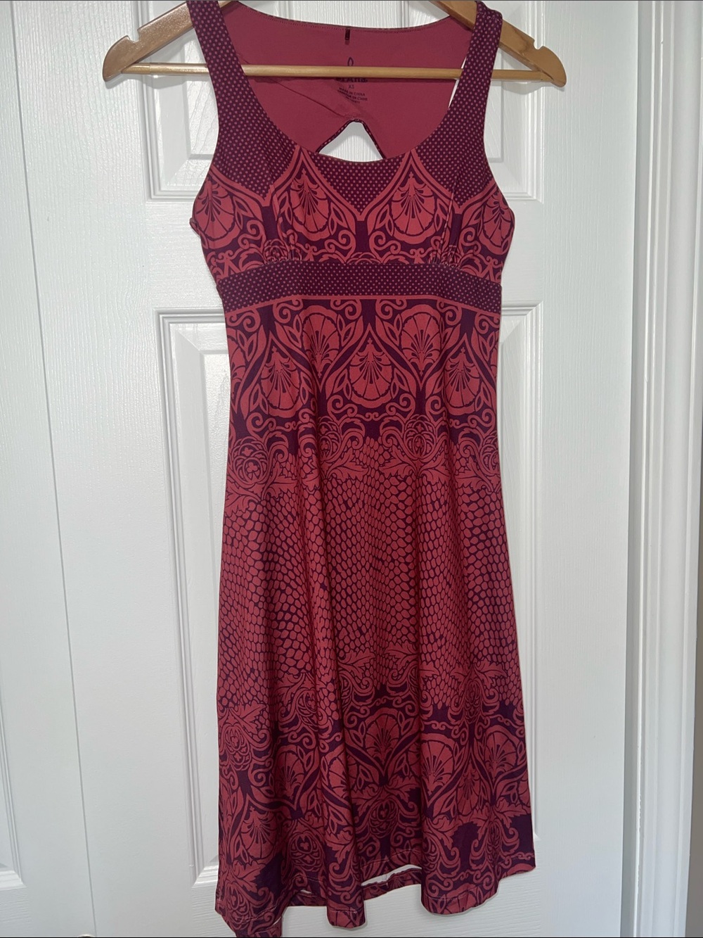prana Holly Dress XS Maroon Paisley Cutout Back Built In Shelf Bra Active